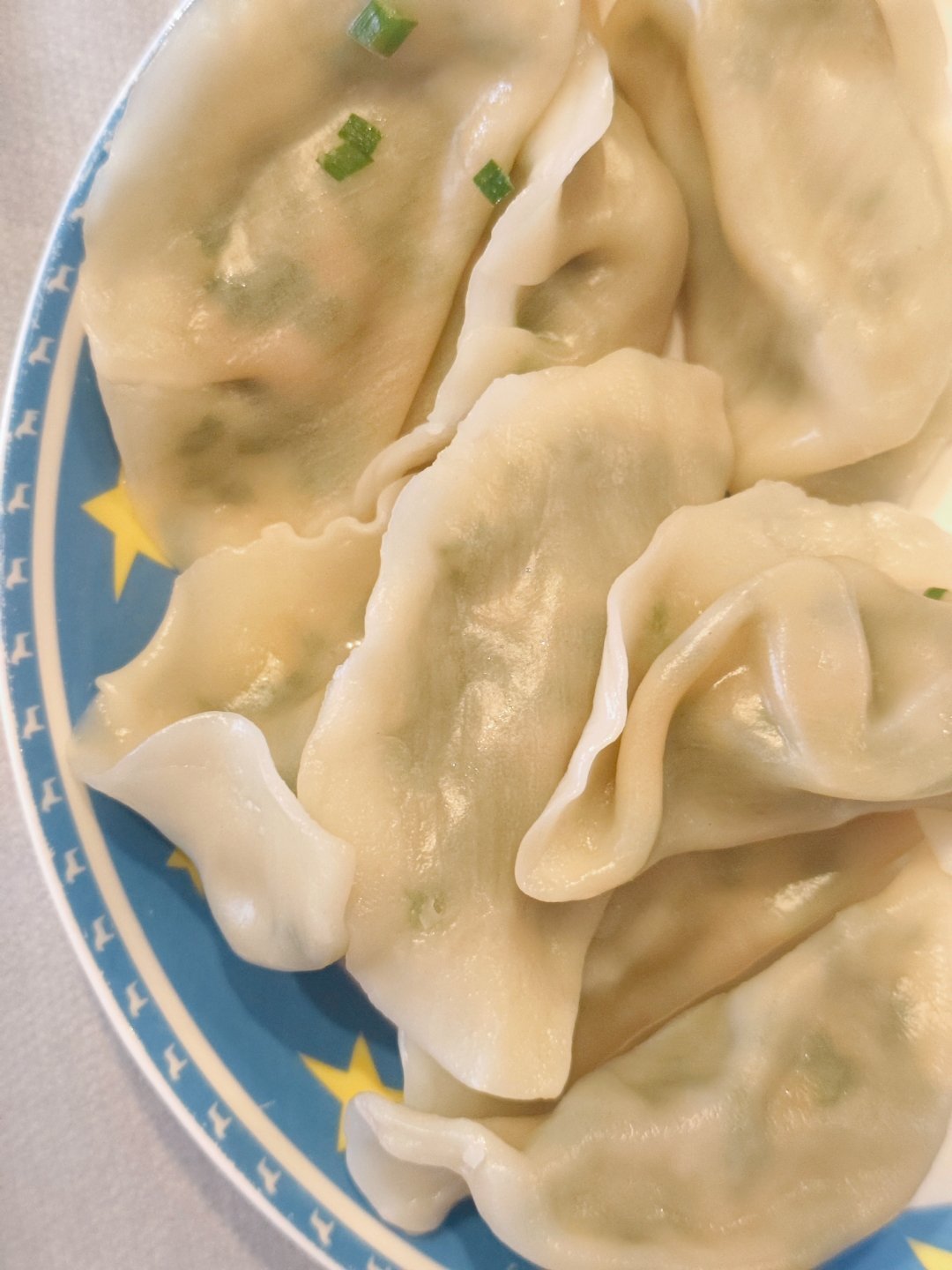 俩小时极限操作，包了顿饺子，还得是自己家包的饺子最好吃[偷笑]可惜时间紧任务重，