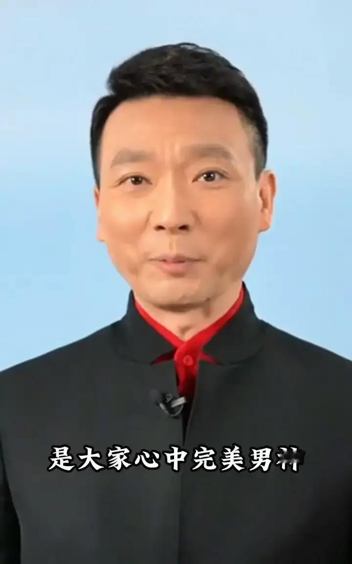 大学同班，他第一我第二
 
当年海霞在广院播音系89级排第二，康辉永远第一。成绩