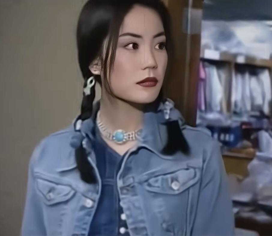 来聊聊王菲的美王菲老矣！