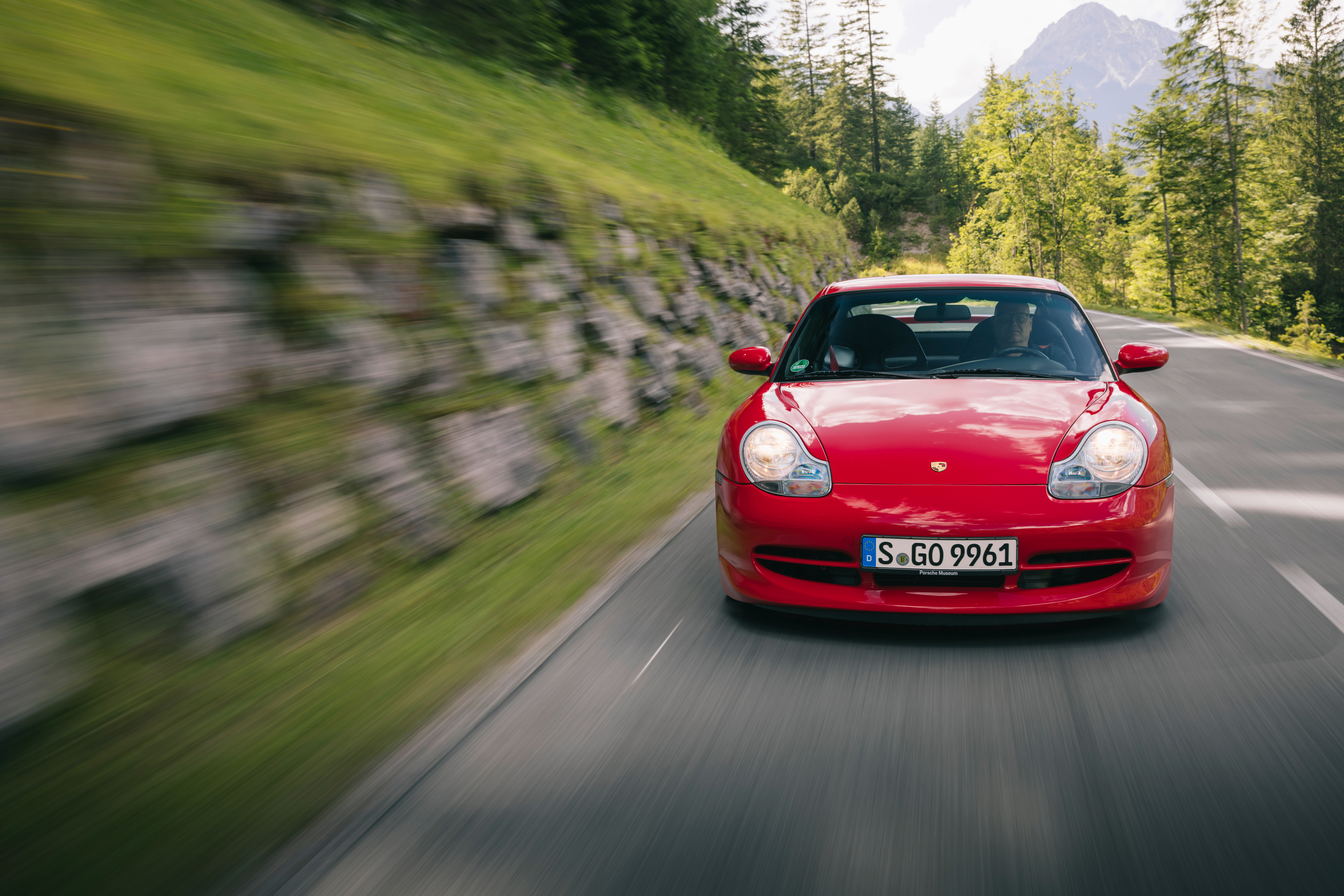 第一组：911 GT3（996）19号凌晨00:30，992.2 GT3要发布了