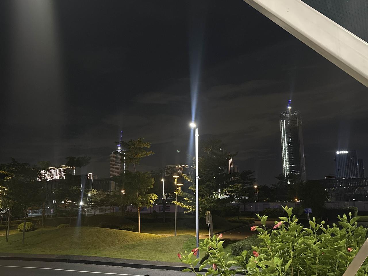 深圳会不会有新机场建立？
深圳目前发展最快的就是宝安区了，这很大 程度上得益于宝