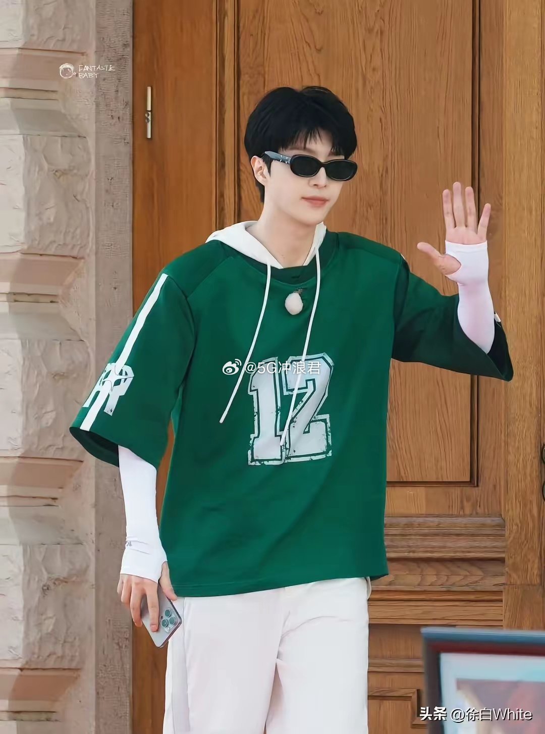 《奔跑吧》修改录制时间因范丞丞新增行程要录《你好星期六》，所以常驻拍宣传片的时间