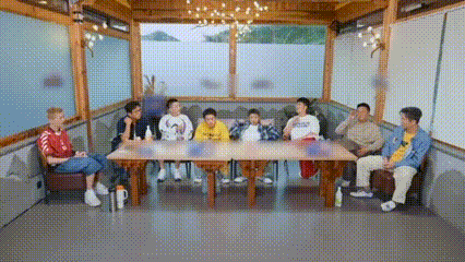 邓超鹿晗会不会表现的太隐晦了哈哈哈哈哈谁能想到邓超鹿晗俩老手玩卧底还翻车，自以为