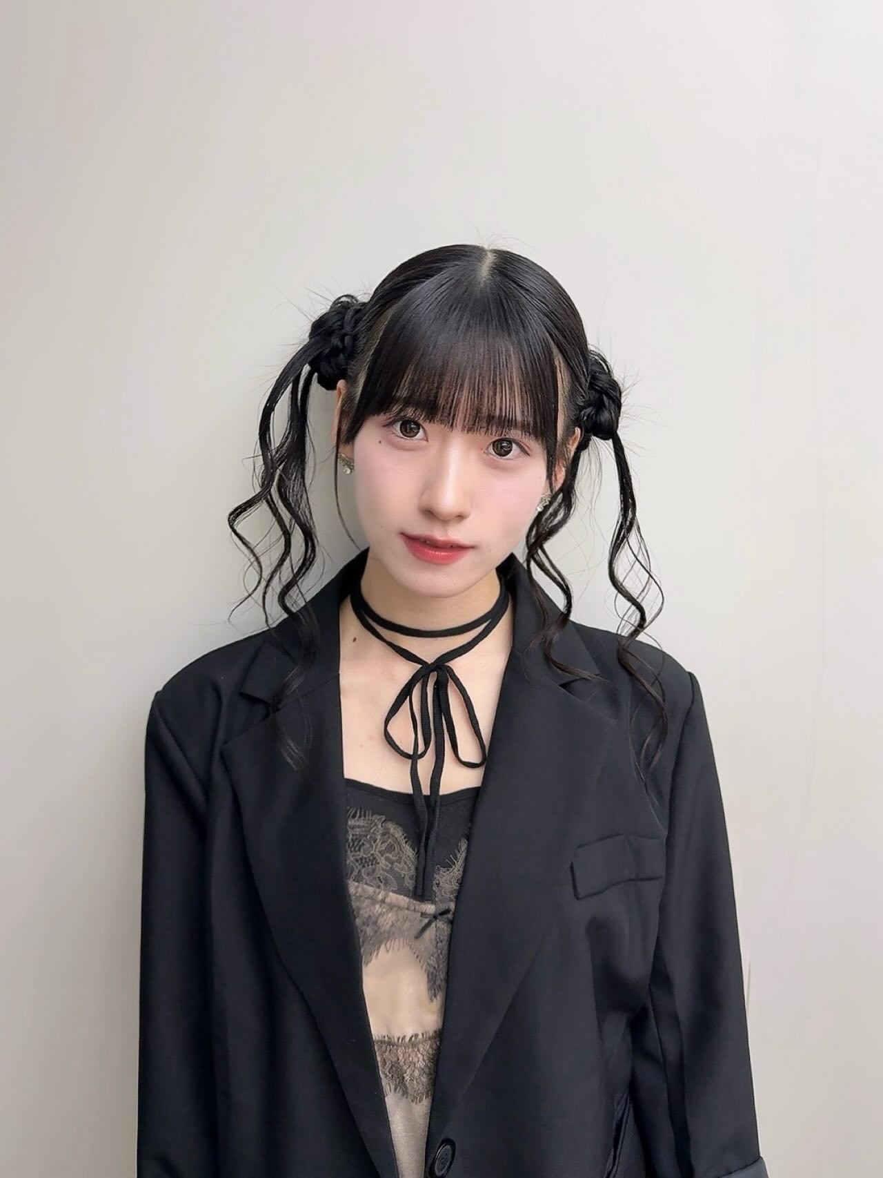 石森璃花「珍しく黒いお洋服着て、珍しい髪型しました〜」りかのいんすたㅤㅤ ㅤ　　