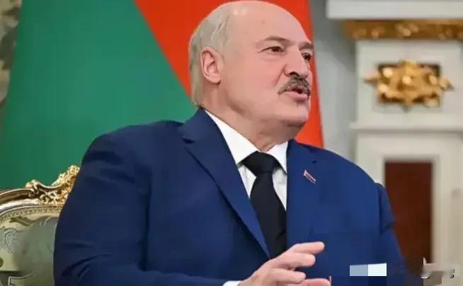 卢卡申科：俄罗斯“榛树”导弹1分钟摧毁乌南方机械厂据俄新社报道，白俄罗斯总统卢卡