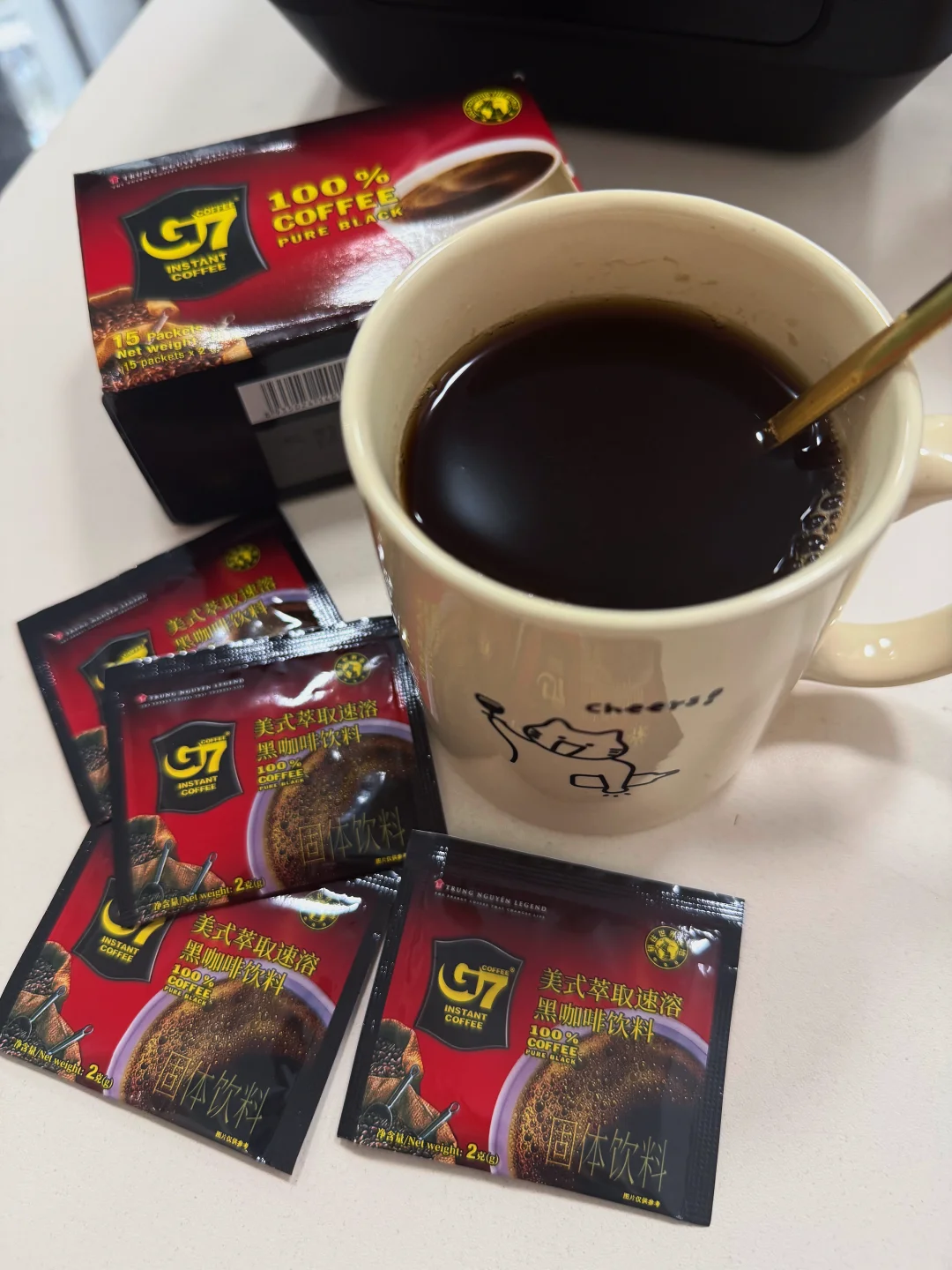 这个黑咖是独立包装的，一小包刚好泡一杯，每天早上喝一杯，适合提神，而且...