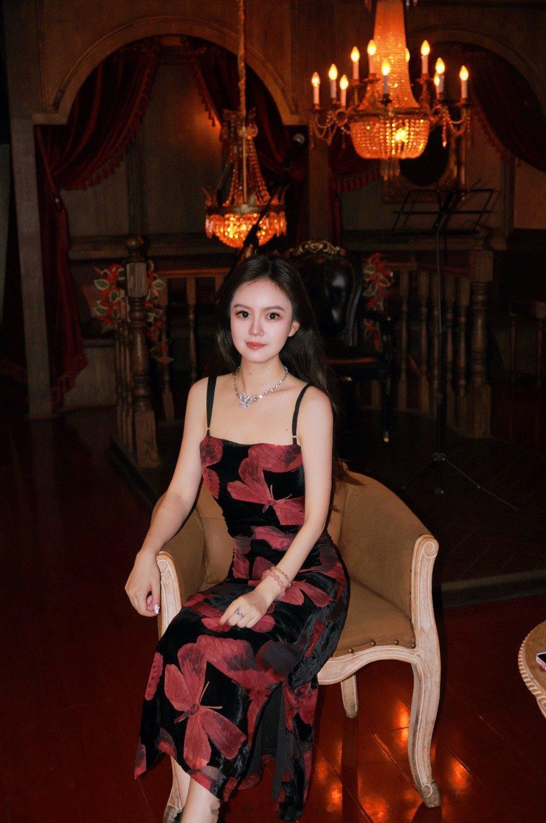 🥂✨  ​​​