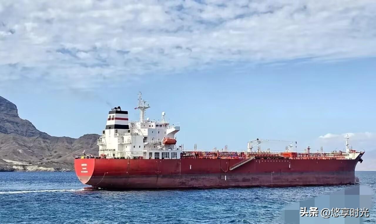 这是什么操作？昨天土耳其刚刚站出来支持伊朗，今天一艘满载14万吨原油的土耳其油轮