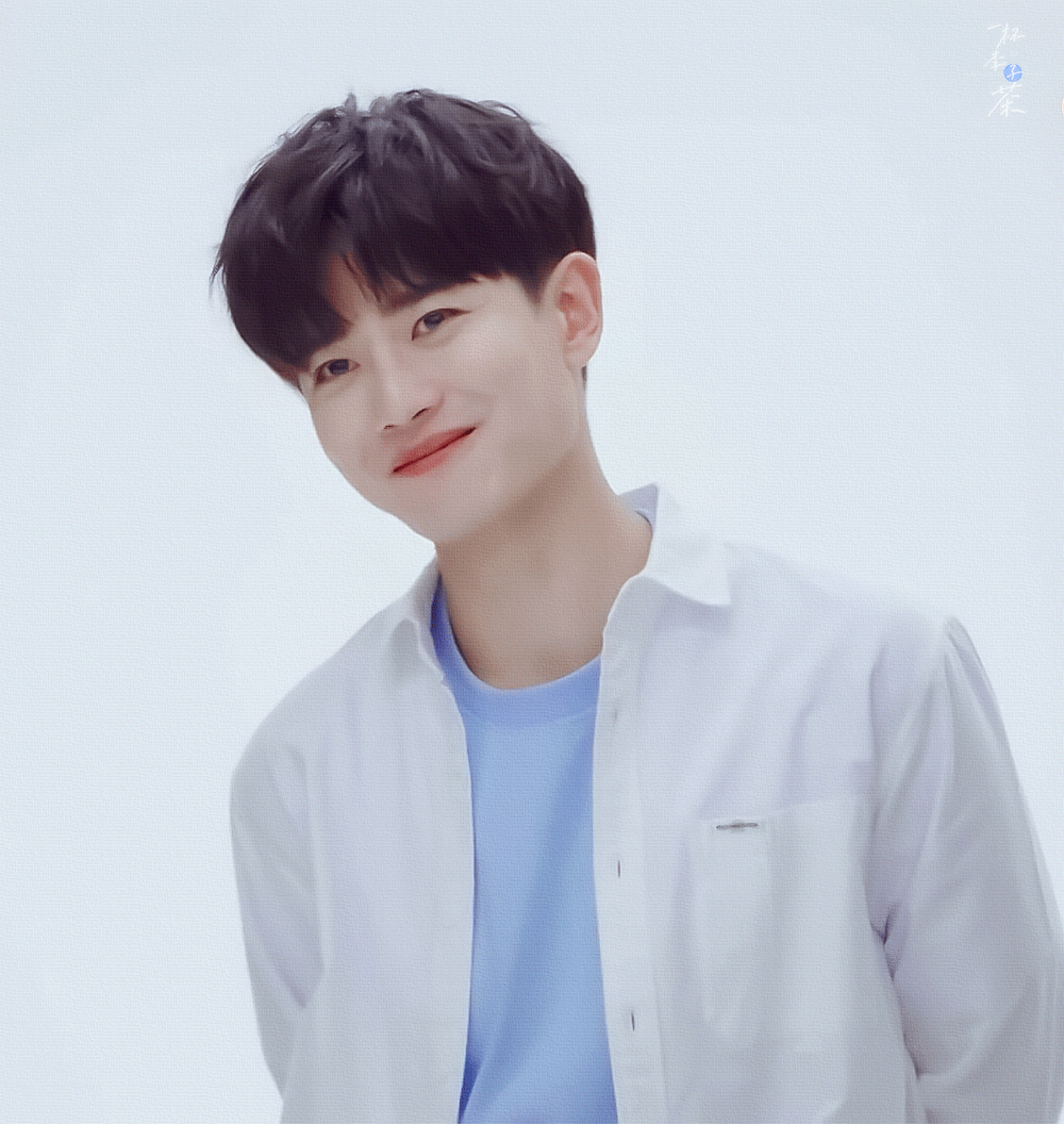 任嘉伦 ❥❥❥ 𝙏𝙊：任嘉伦♡Lᵒᵛᵉᵧₒᵤ♡❥❥❥🌼⁴¹¹ ♡简简单单是