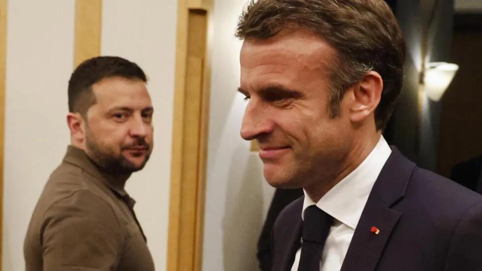 法国总统马克龙吃了枪药了，在对中国发出强硬言论之后，又对美国一顿劈头盖脸狂喷。马