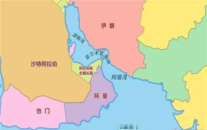 特朗普说，霍尔木兹海峡是国际水域，如果阿曼不守规矩，美国就会轰炸它。 ​​​