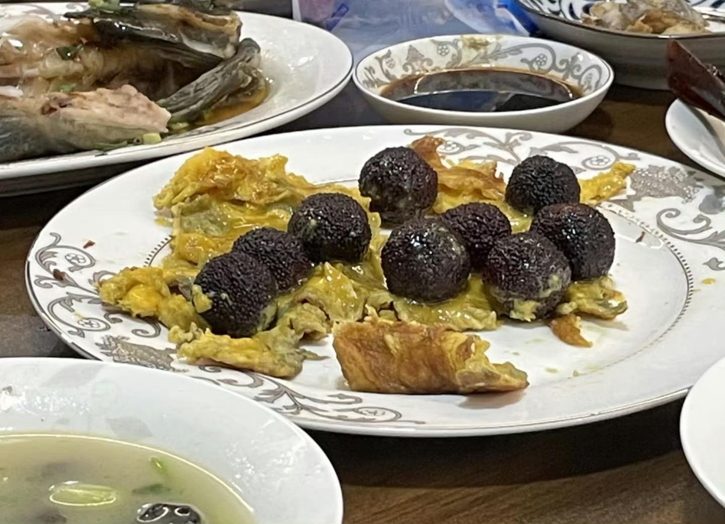 哈兰德又偷喝了对方门将的水美食界来了一些无关紧要的人 