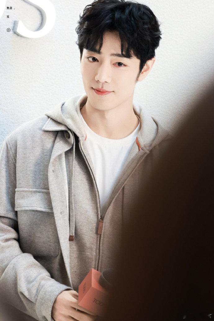 肖战是小兔还是男大是男大吧！怎么嫩成这样好帅好帅肖战澳门