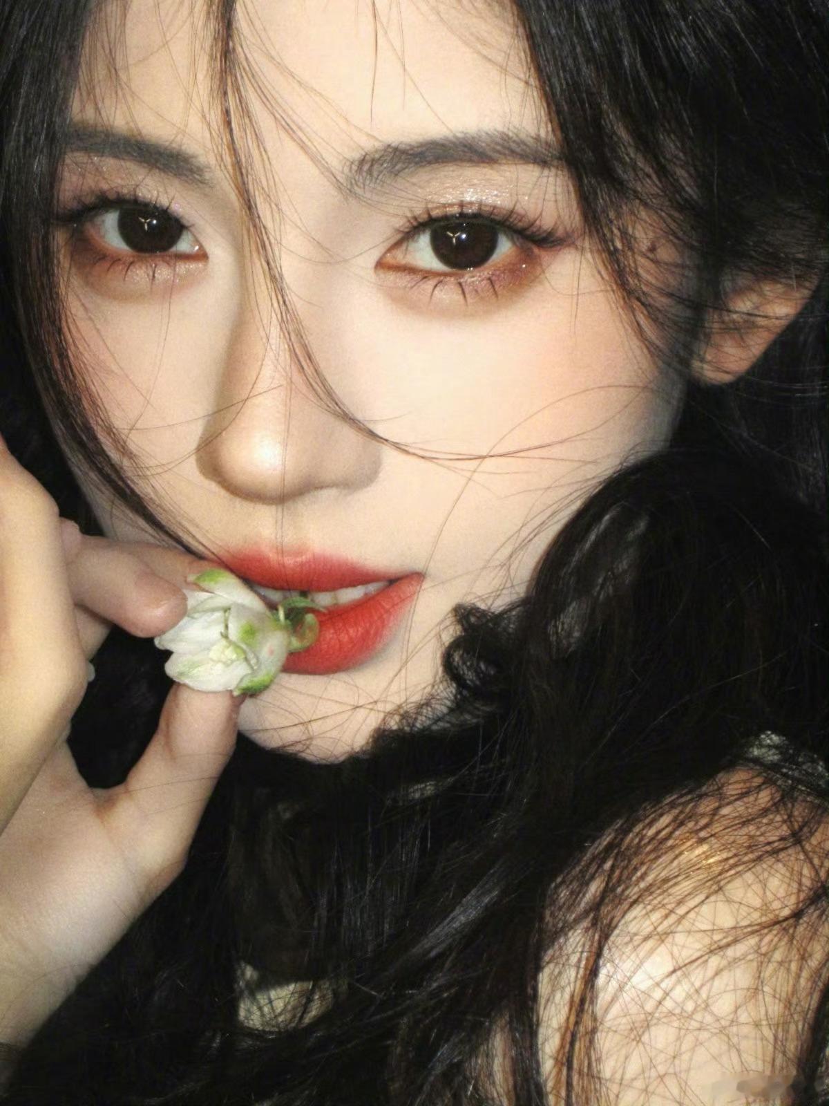 jjy鞠婧祎苏绿夏 jjy鞠婧祎万花世界⛅️Yi⑅我爱你好不好⋆ᯐ