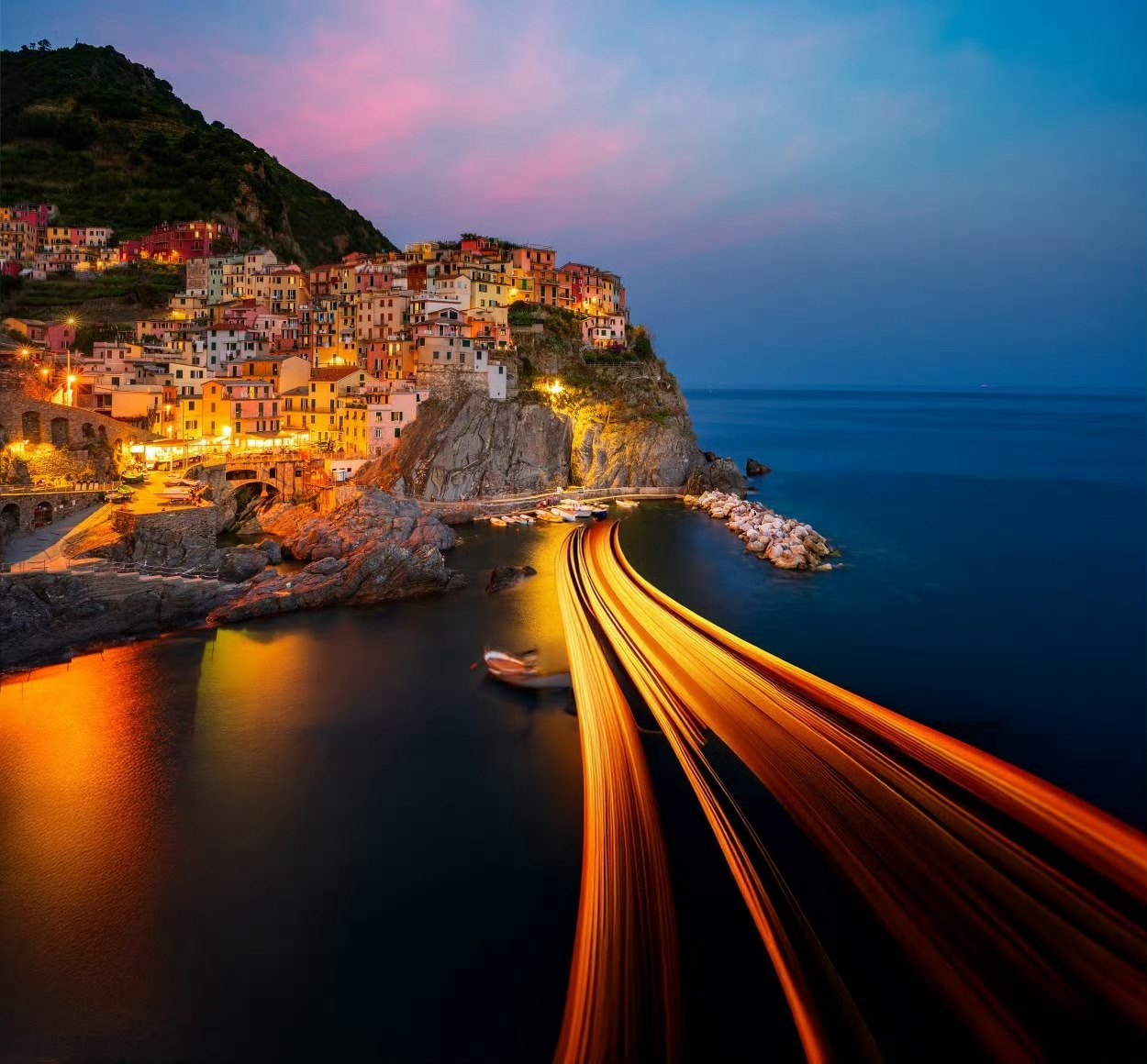 当夏日的阳光洒向阿尔卑斯的雪峰、亚平宁的海岸与文艺复兴的街巷，意大利便成了摄影爱