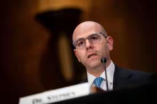 据3月26号《华尔街日报》消息，美联储理事米兰称今年应降息至中性利率水平。早在3