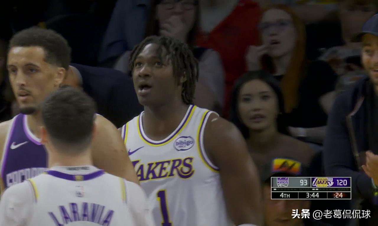 湖人新秀蒂耶罗绝对值得被重点培养！在今天湖人主场以128：104击败国王的比赛中