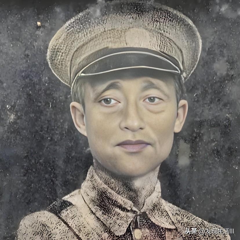 1950年秋天的一个深夜，几名武装人员敲开糜藕池在贵阳的家门：“你是糜藕池吗？有