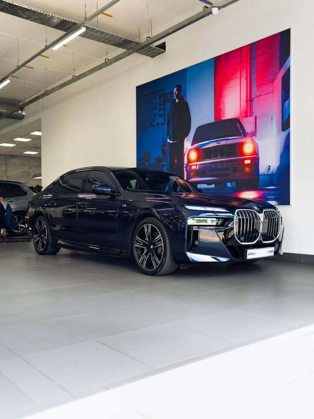 第一次见丹泉石蓝的 i7，好漂亮 