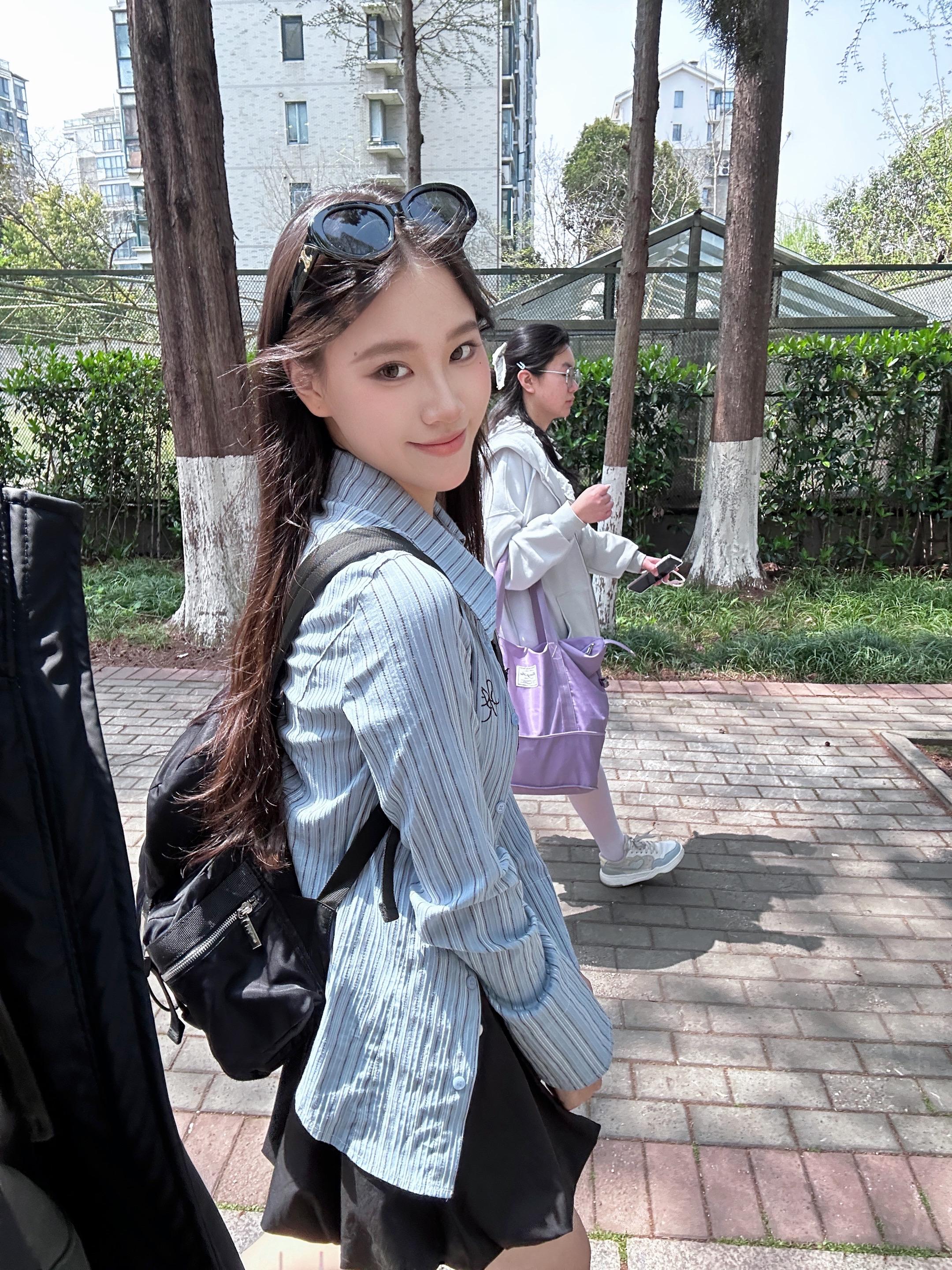 那又怎样 现在 我的生活正如潺潺流水般有力而平静