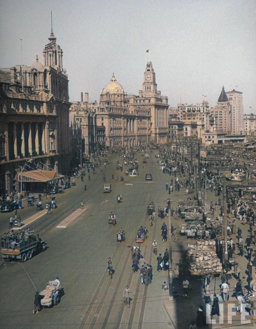 该组照片为1945年抗战胜利后“上海特别市”的真实照片。 图1—图3...