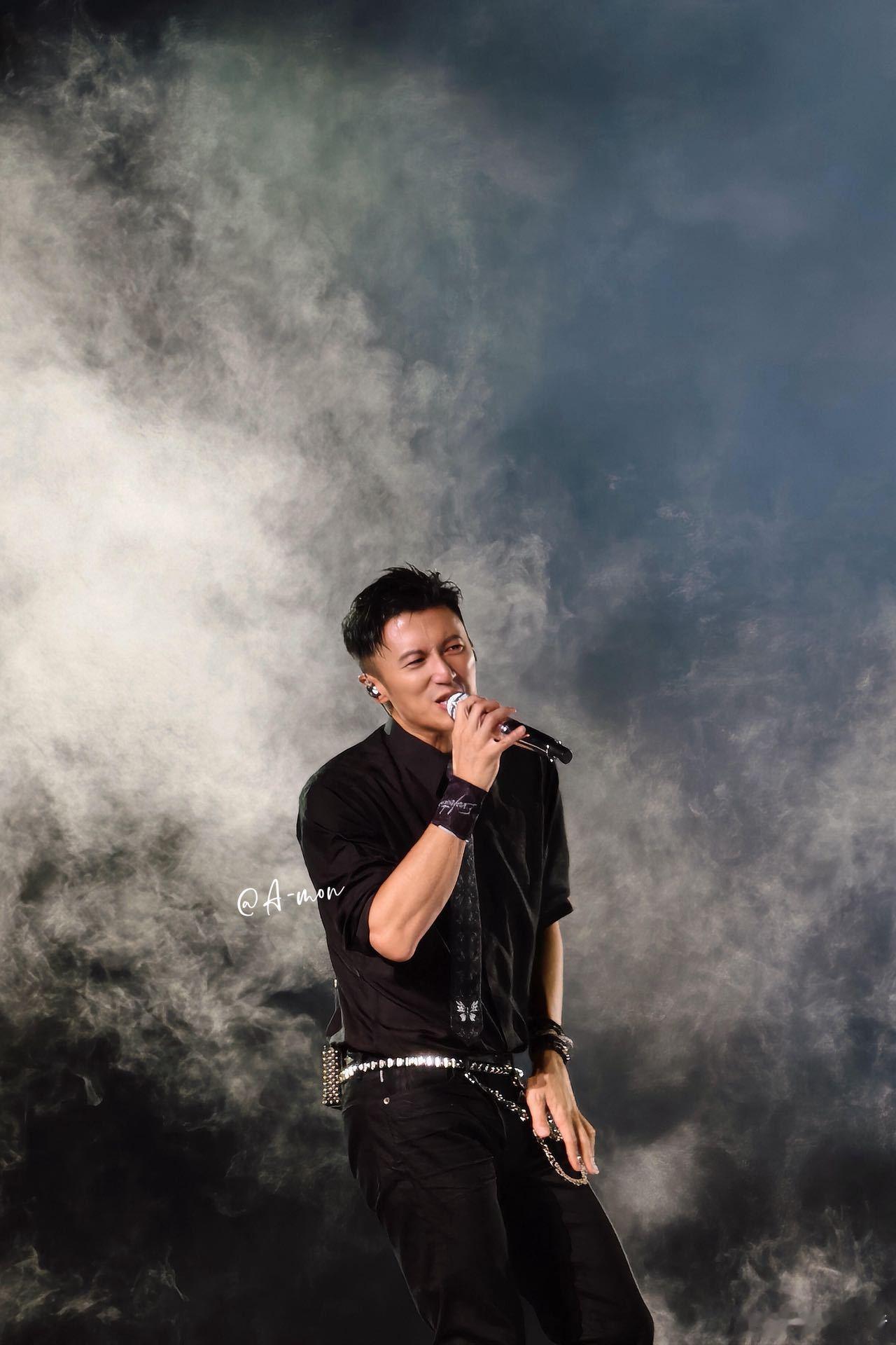 陈梦去看了谢霆锋演唱会 同款追星人实锤！陈梦现身谢霆锋演唱会观众席，没想到我和奥