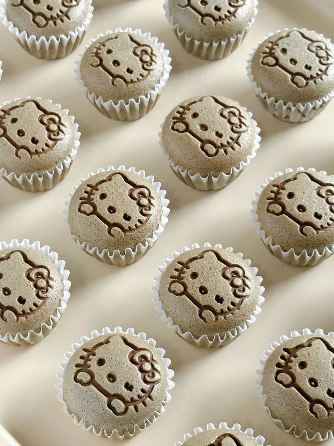 不开裂！不回缩！黑芝麻迷你小蛋糕‼️一口一个