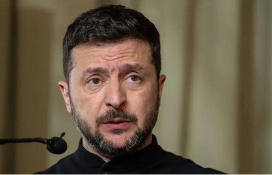 乌克兰宣布

1月11日，乌克兰武装部队总参谋部突然在社交媒体宣布：乌军刚刚把俄