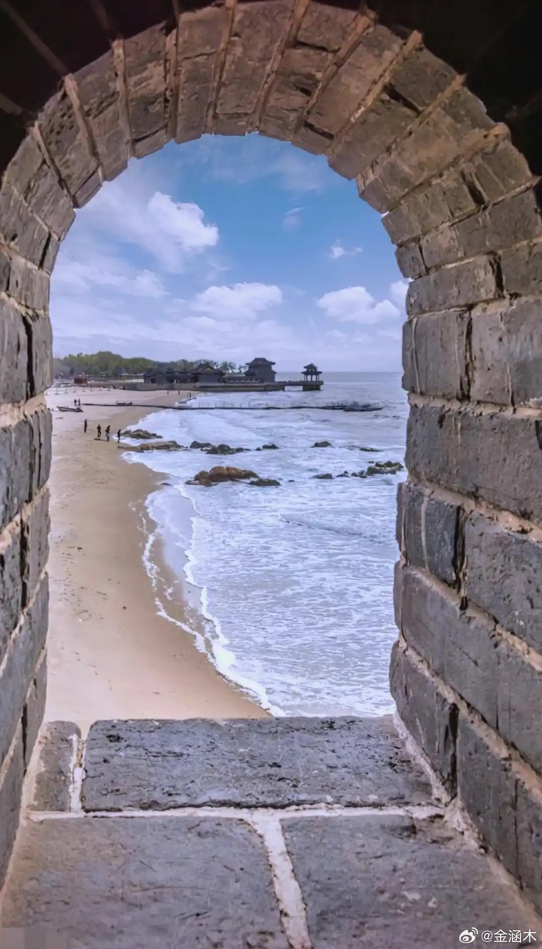 山海关，山海关，祈愿相助王楚钦，愿王楚钦如你一般雄不可攀。 