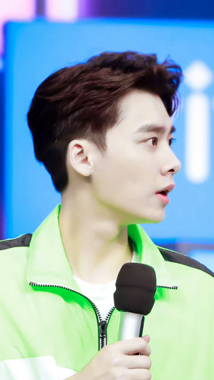 绿色