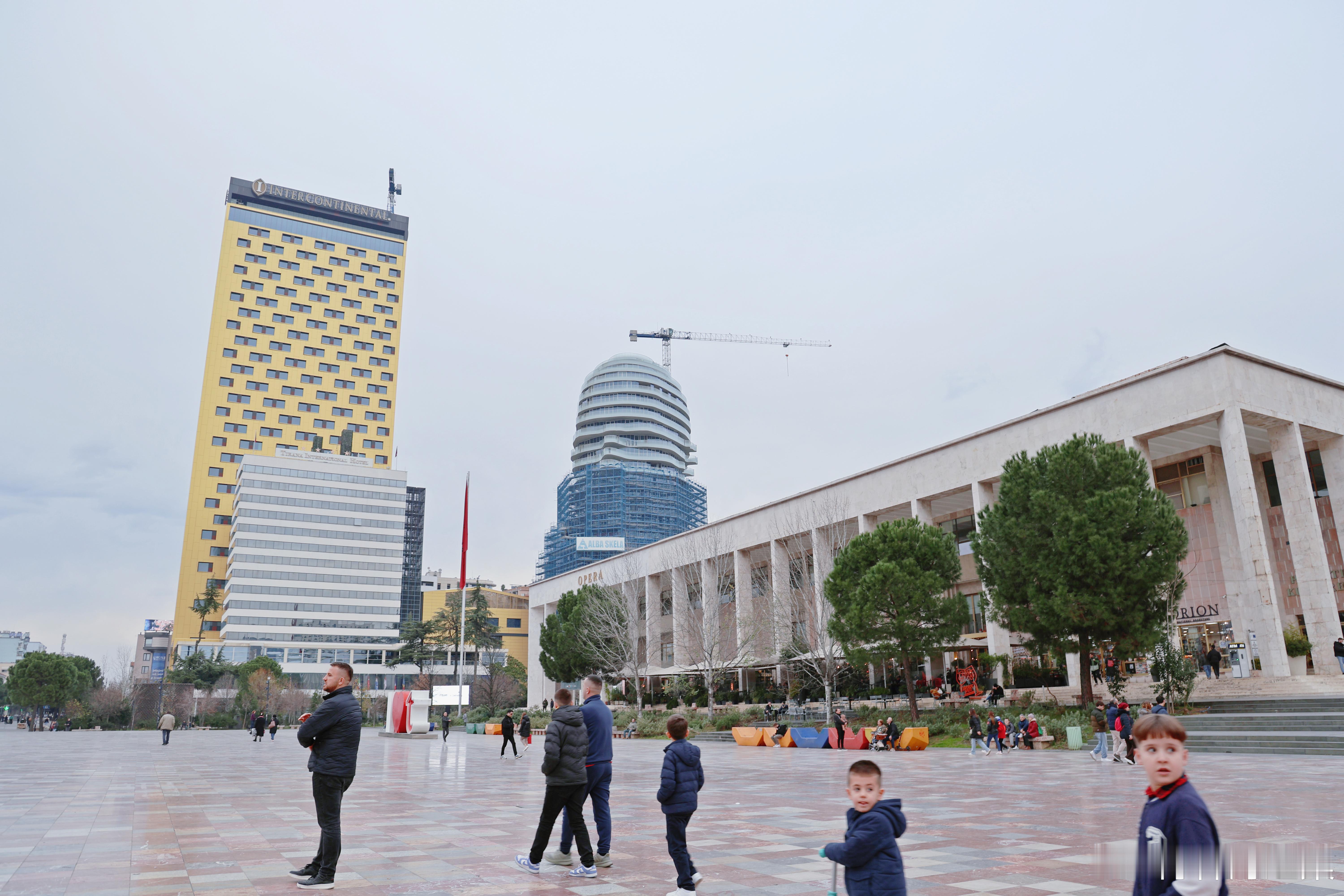 Day5，阿尔巴尼亚首都地拉那｜[比耶]全国第一大城市，是国家经济、文化、交通中