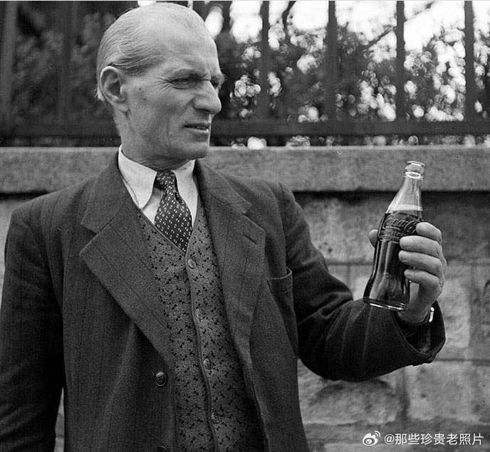 50年代，法国，第一次喝可口可乐的男人 