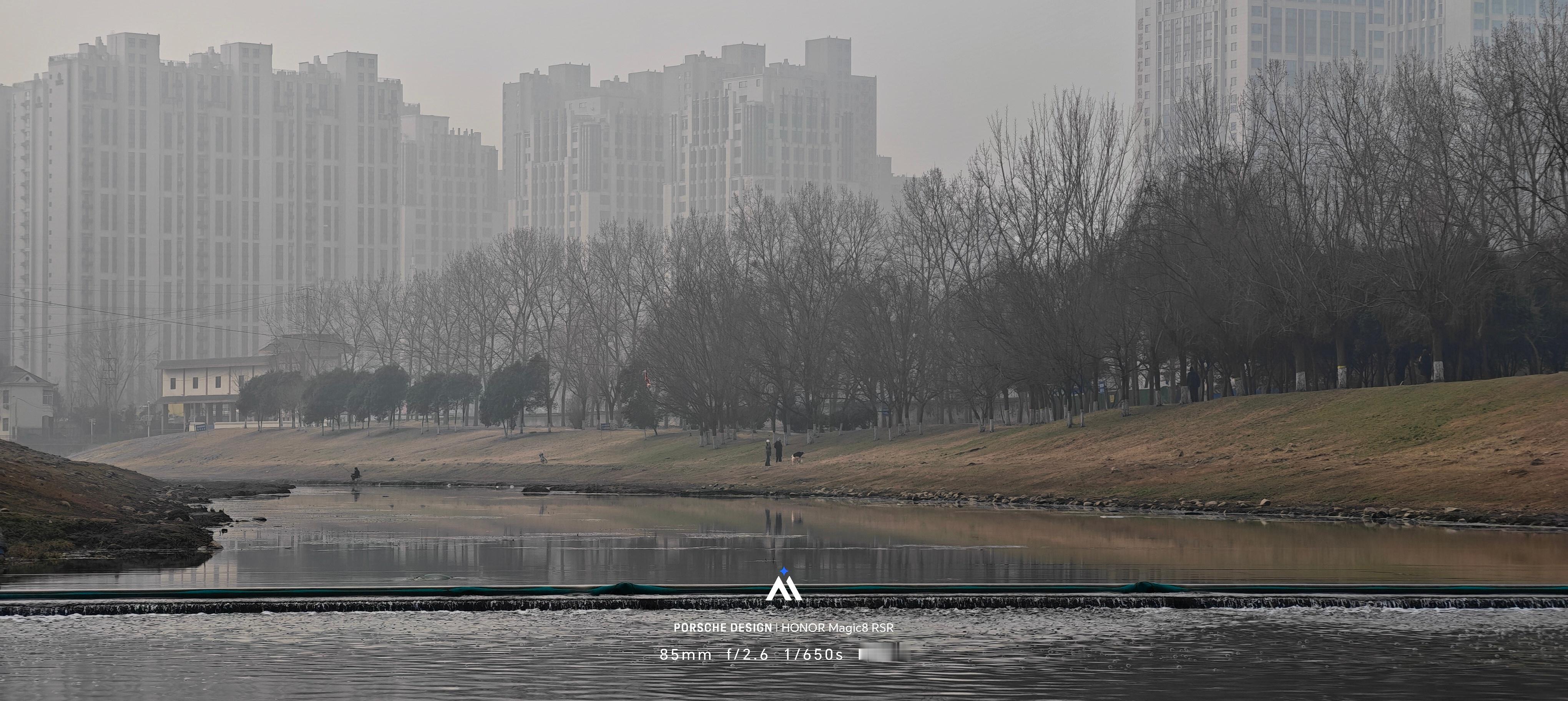 有时候用全屏模式拍的照片，更有感觉。 