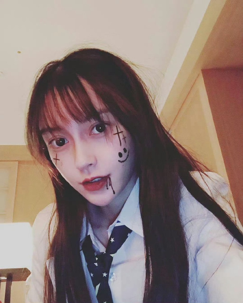 angelababy万圣节妆造救命！Angelababy今年万圣节又出来鲨人了！