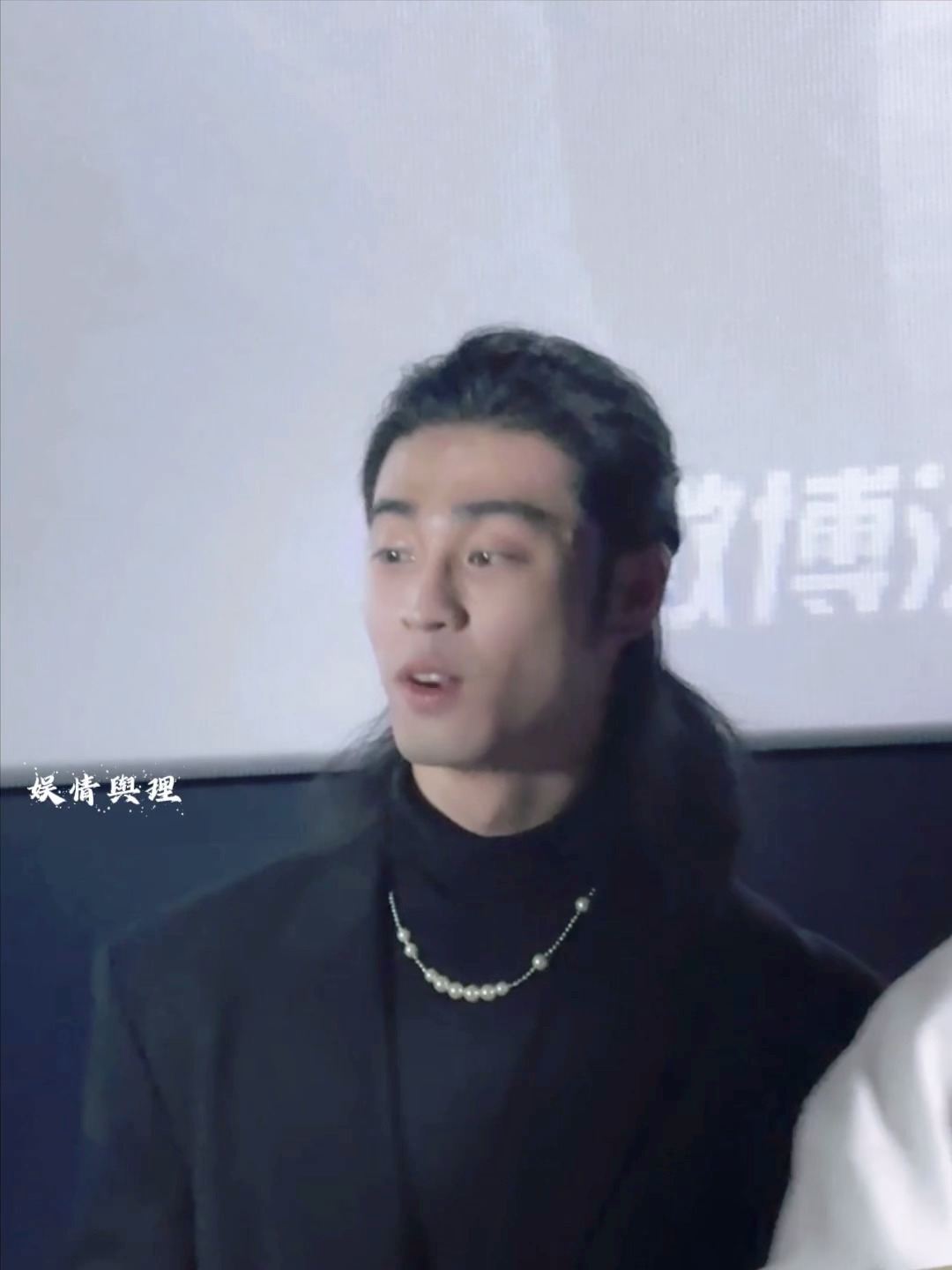 在抓到一只眼睛亮晶晶的小狗[羞嗒嗒][羞嗒嗒] 