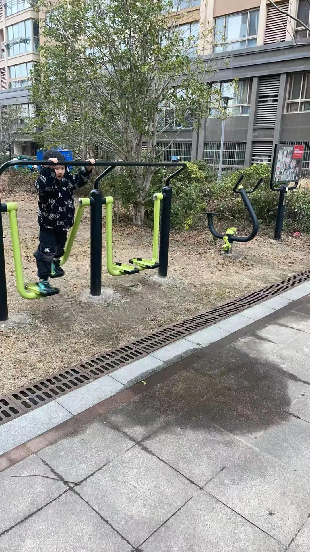 泰州医药高新区(高港区)凤凰幼儿园"寻马年，集五福"活动开始啦，今天我要集的是健