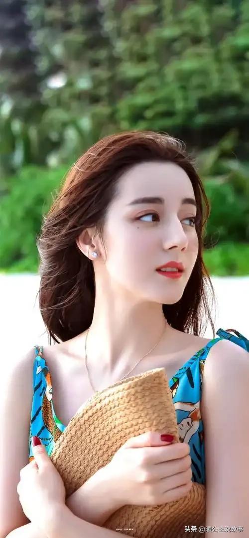 盘点迪丽热扮演的角色｜从憨傻的小狐狸到霸气鬼王，每个角色都封神
 
谁没有被迪丽