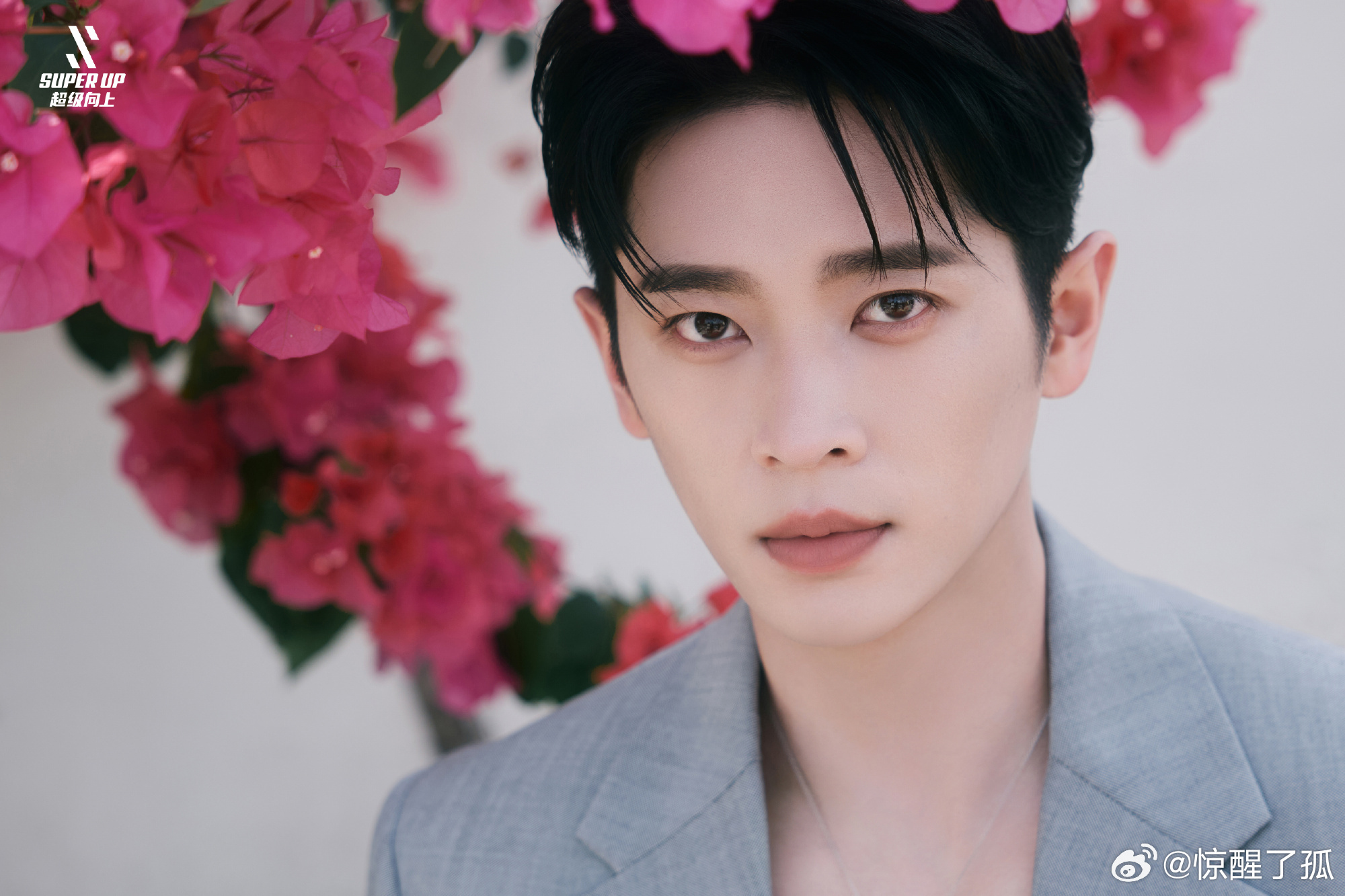 丞磊 大大方方清清爽爽的丞磊状态太绝了！身姿舒展举止得体，干净通透气质拉满，少年