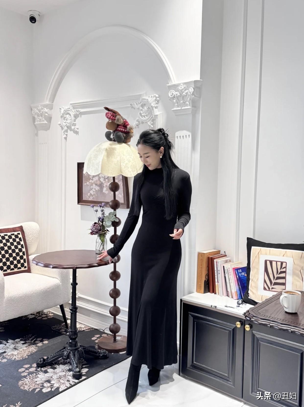 身边确实有这样的人，没多高文化，可走路说话都特别吸引人，这就是天生自带的气质。但