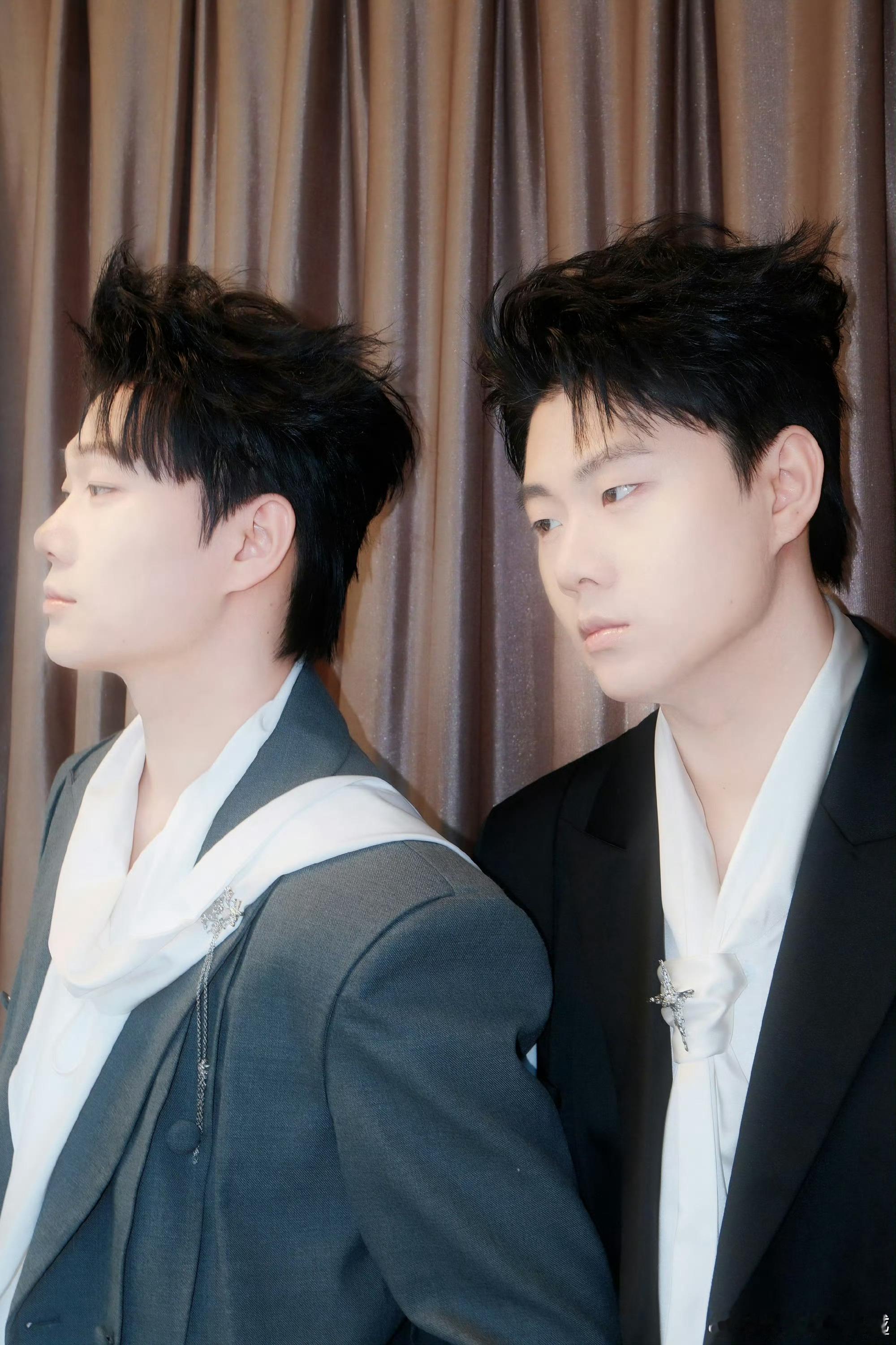 双高胎内娱宠粉赛道内卷王喜人猴系竞争比内娱激烈 宠粉不是口号，是暴雨天给场外粉丝