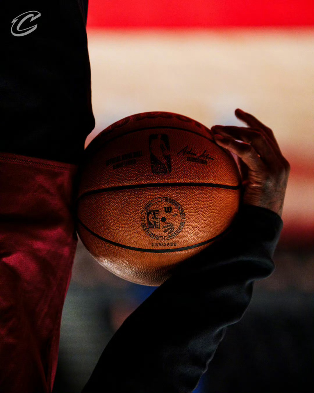 准备好迎接G3了吗？猜猜这是谁的手呢克利夫兰骑士骑士nba骑士vs猛龙