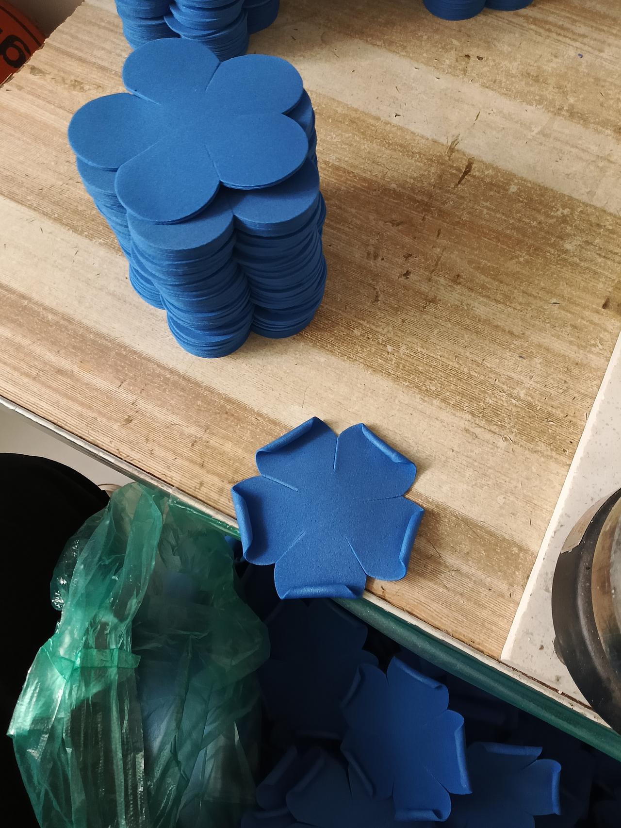 儿子多家庭，
说没有矛盾是假的，

谁家的锅底都有灰，孩子少的家庭事少，孩子多的