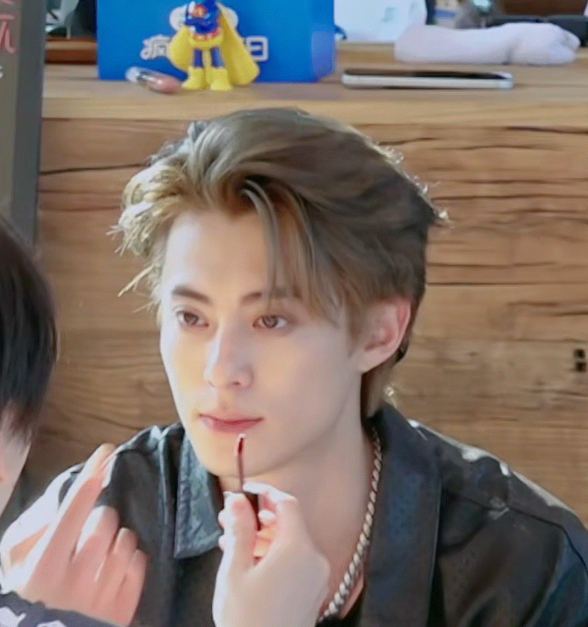 看着好乖哦王鹤棣亲爱的客栈2026