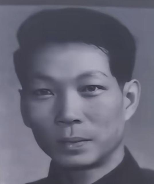 袁隆平兄长袁隆津：平凡岗位上的坚守，优良家风的传承者
 
袁隆津（1929年4月