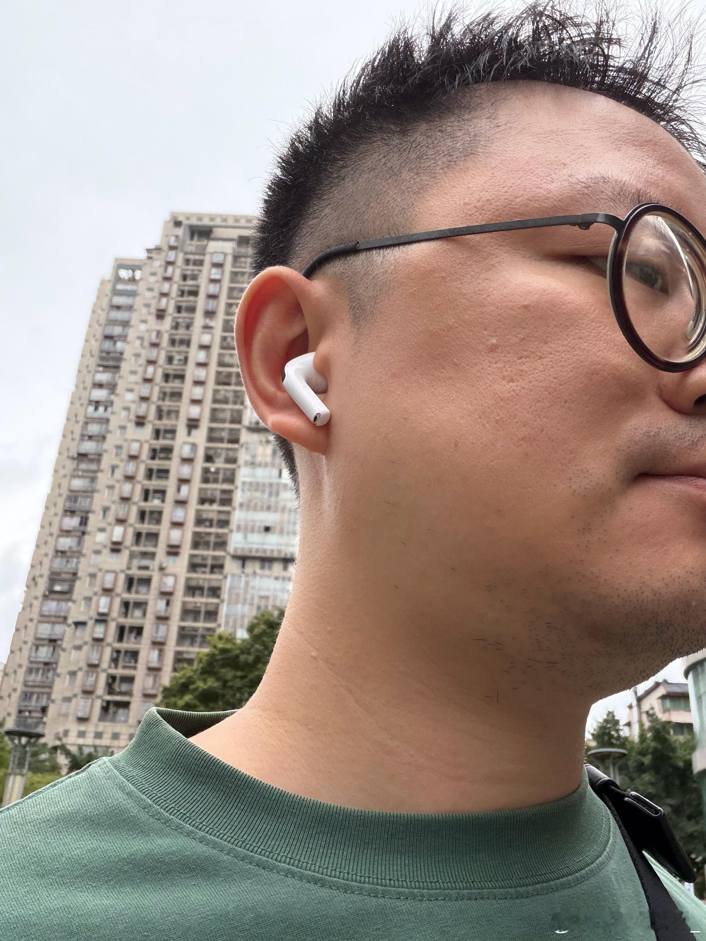 说实话新AirPods Pro没有老的戴起舒服[二哈] ​​​