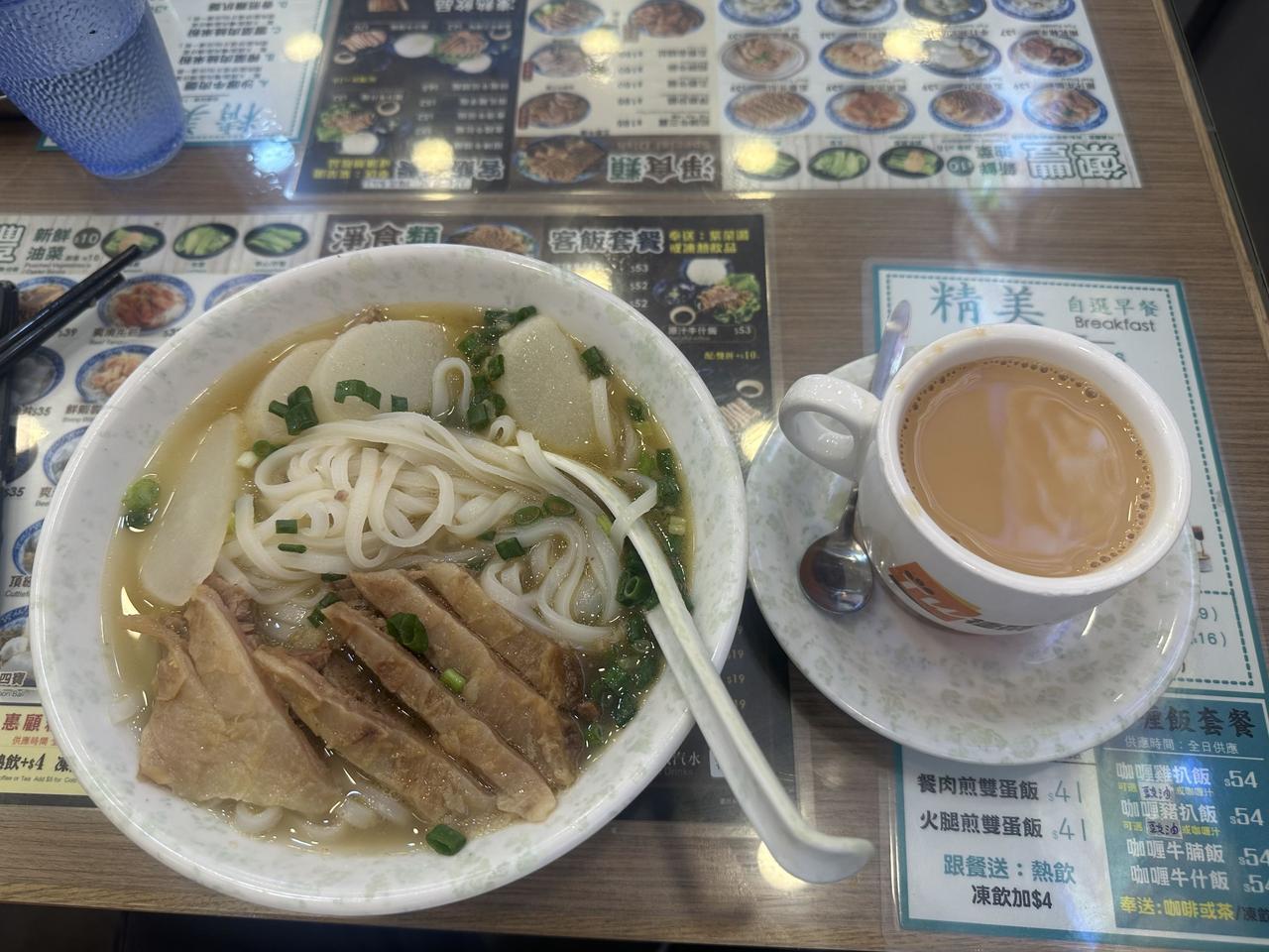 我不再卷了
我要开“私塾” 。
很多人到50岁时，就开始琢磨准备写回忆录。我认识