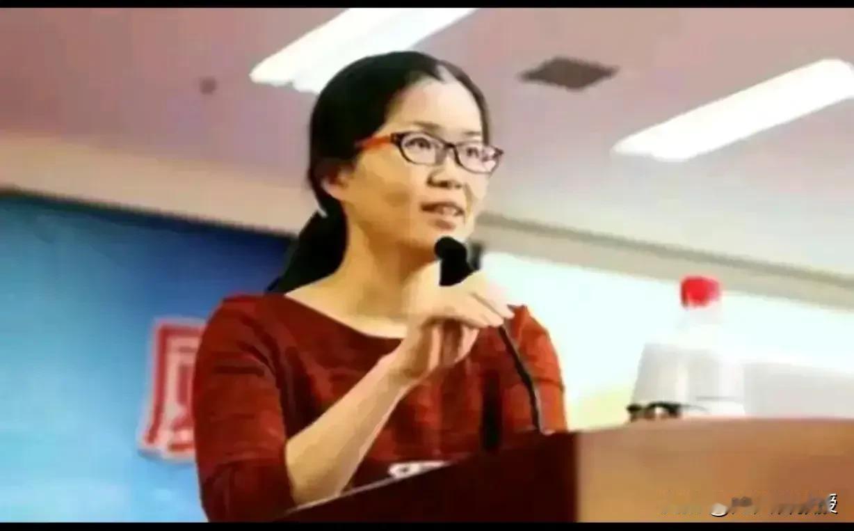 雷教授偷换概念！什么是“江山”？你以为就是江和山吗？“打江山”就是在江里打鱼，到