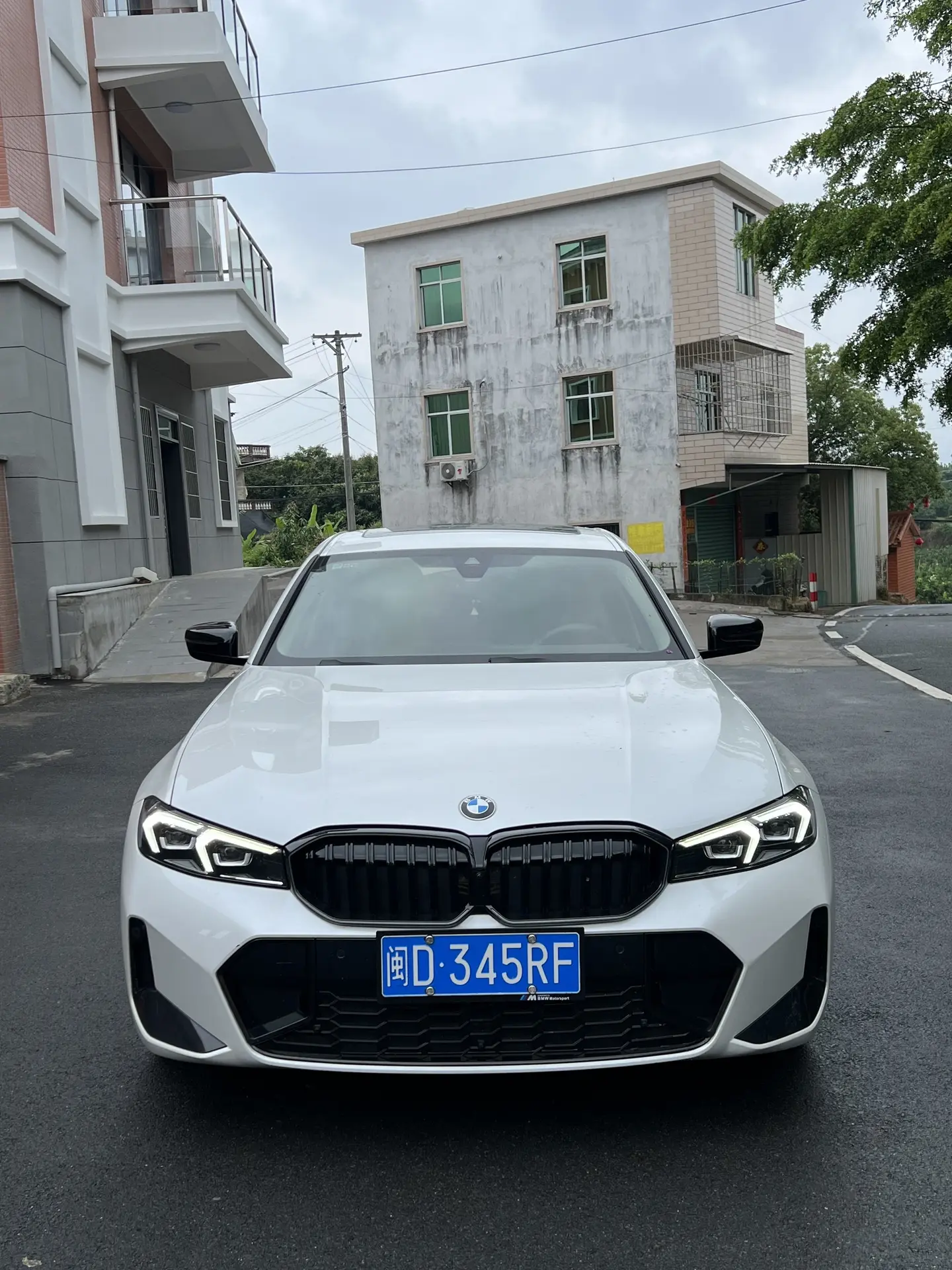 学生时代坐最后一排的，现在都怎么样了