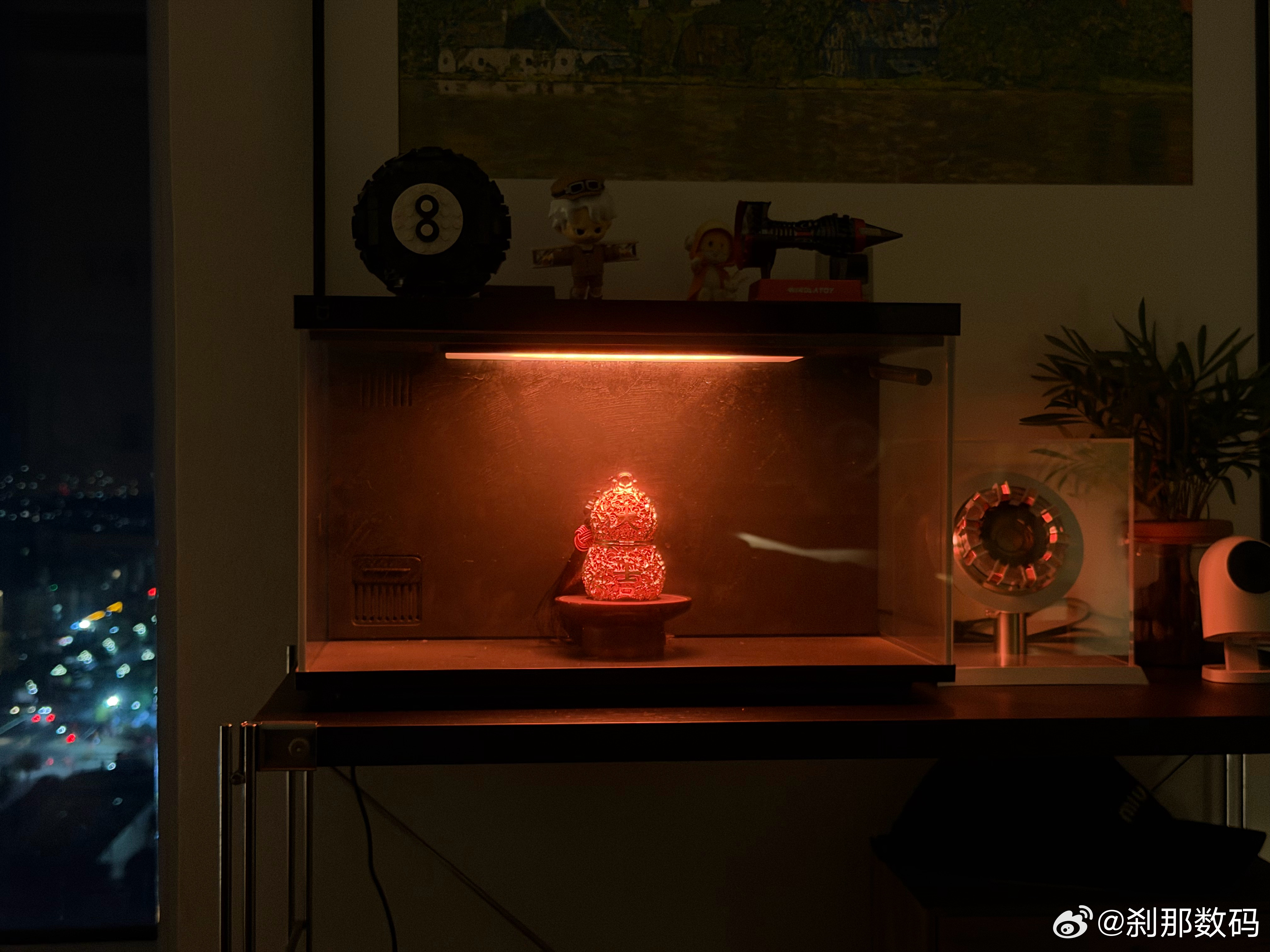 3年前买了个小米鱼缸，养了几个月鱼S了一又一批，然后发现自己实在没这个天赋就放弃