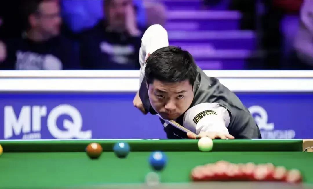 丁俊晖怎么打都是错的，就没见过斯诺克以外有任何项目是这样对待曾经的顶尖球员的。